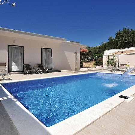 3 Bedroom Gorgeous Home In Makarska Kültér fotó