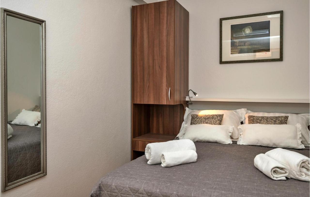 3 Bedroom Gorgeous Home In Makarska Kültér fotó