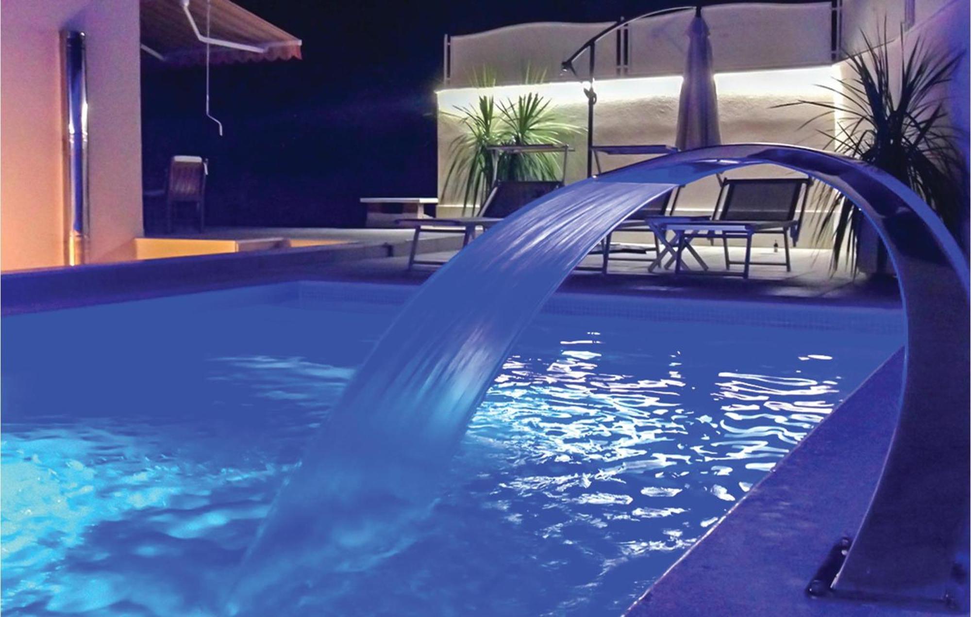 3 Bedroom Gorgeous Home In Makarska Kültér fotó