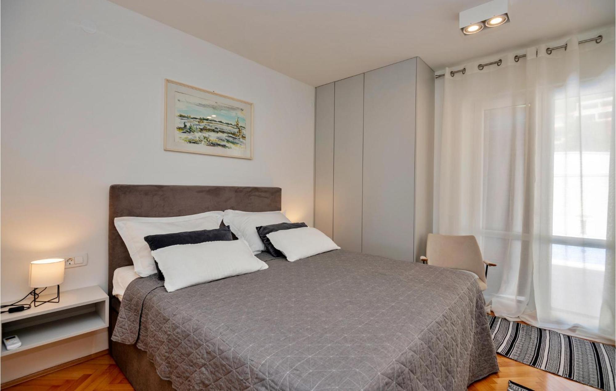 3 Bedroom Gorgeous Home In Makarska Kültér fotó