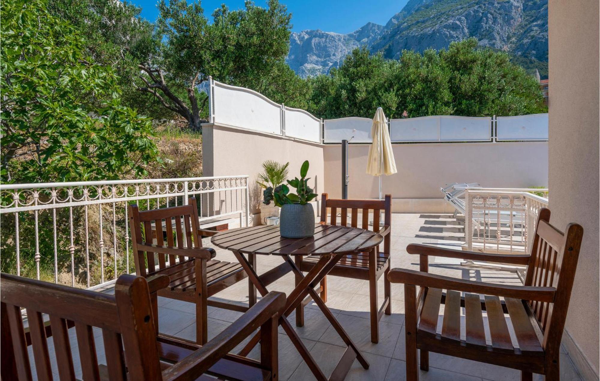 3 Bedroom Gorgeous Home In Makarska Kültér fotó