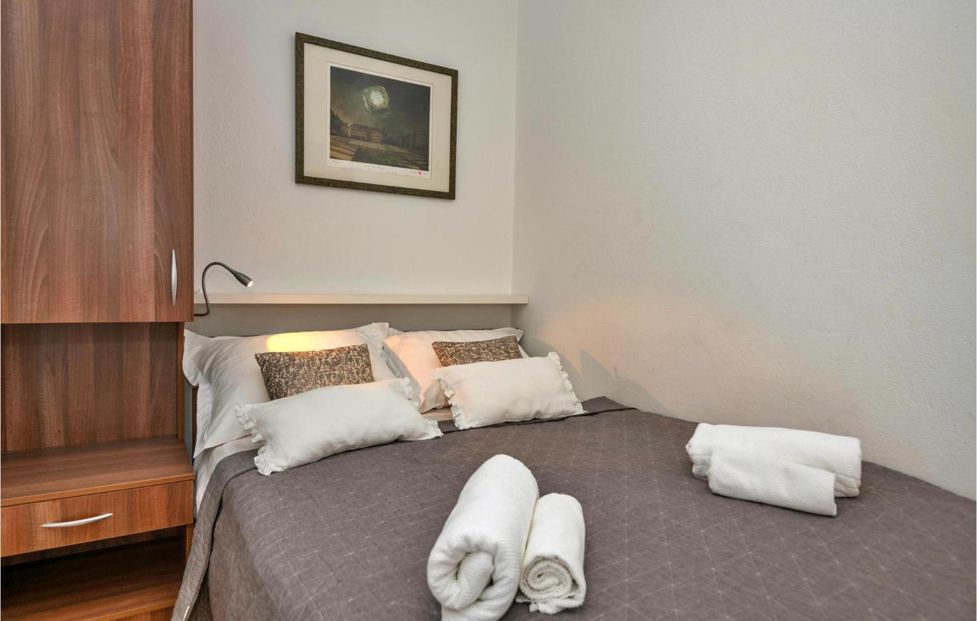 3 Bedroom Gorgeous Home In Makarska Kültér fotó